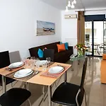 Sophia Loft & *